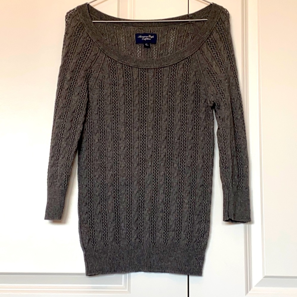 3 for $20 💜 AMERICAN EAGLE OUTFITTERS Sweater